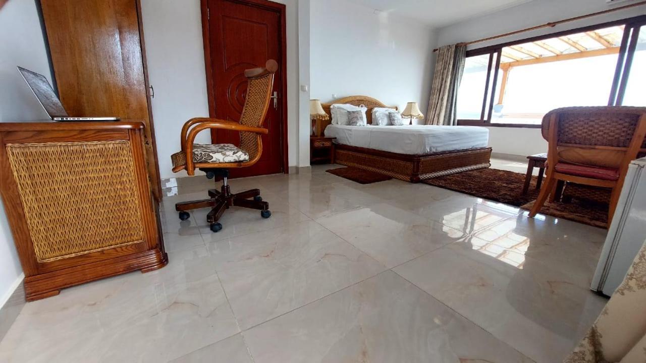 Hotel Residencial Ramire-Tour Benguela Esterno foto