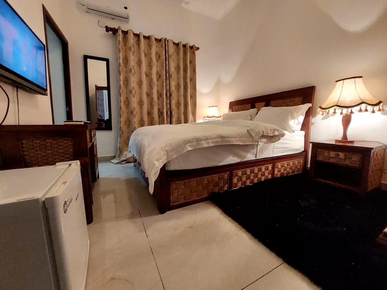 Hotel Residencial Ramire-Tour Benguela Esterno foto