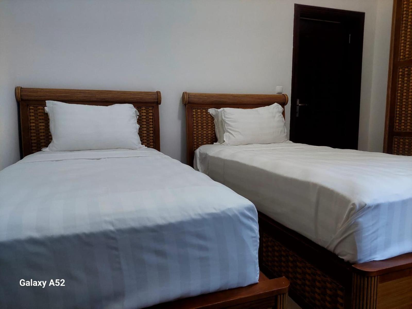 Hotel Residencial Ramire-Tour Benguela Esterno foto